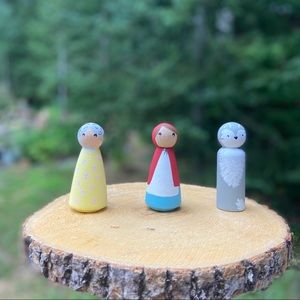 Wooden peg dolls little red riding hood playset